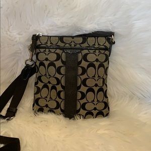 Cross-body Coach puede